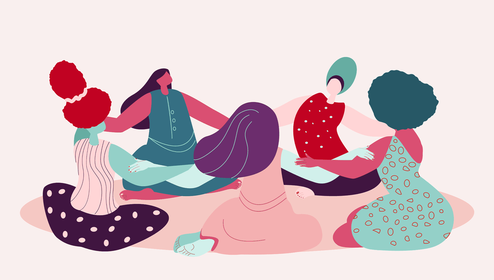 Cinq femmes en cercle se donnant la main pour un projet solidaire